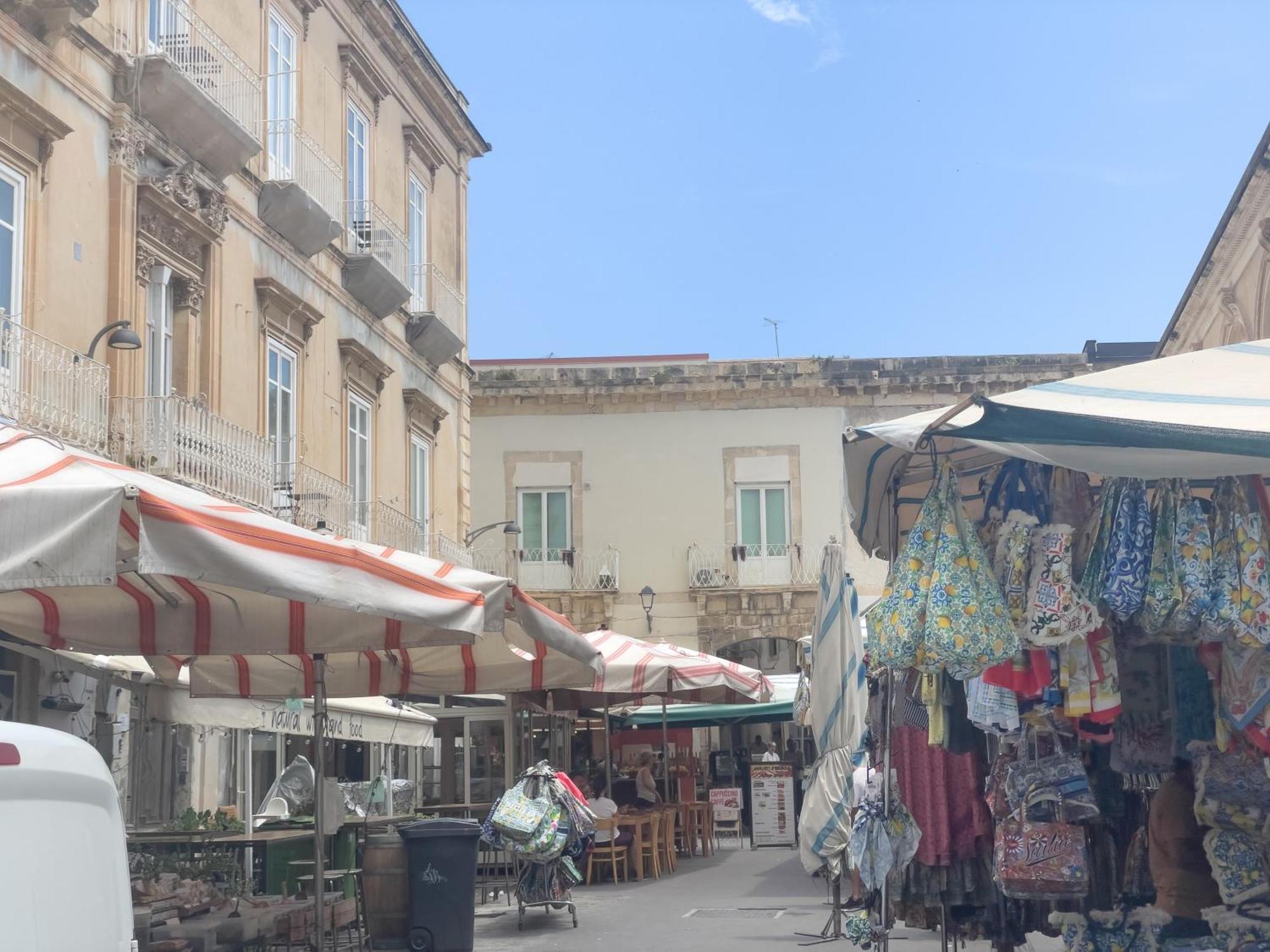 Apartment Arco Del Mercato Syrakus